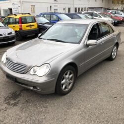 MERCEDES BENZ C320